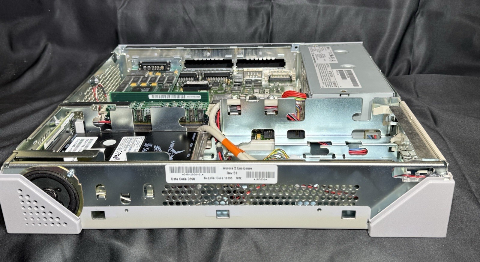 SPARCstation 5 – 170MHz Workstation, 128MB RAM (4x 32MB DIMMs) 2.1GB HDD, TGX