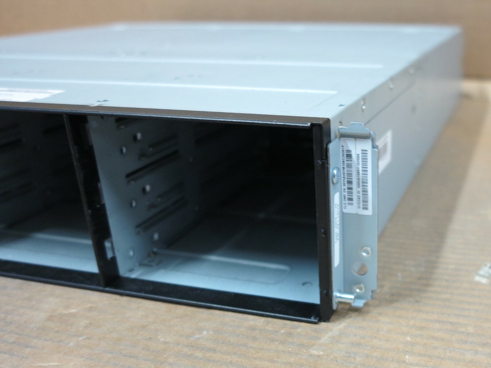 IBM Storwize V5000 2078-12E Expansion 12 x 4TB 7.2k HDD’s – 48TB Total Storage