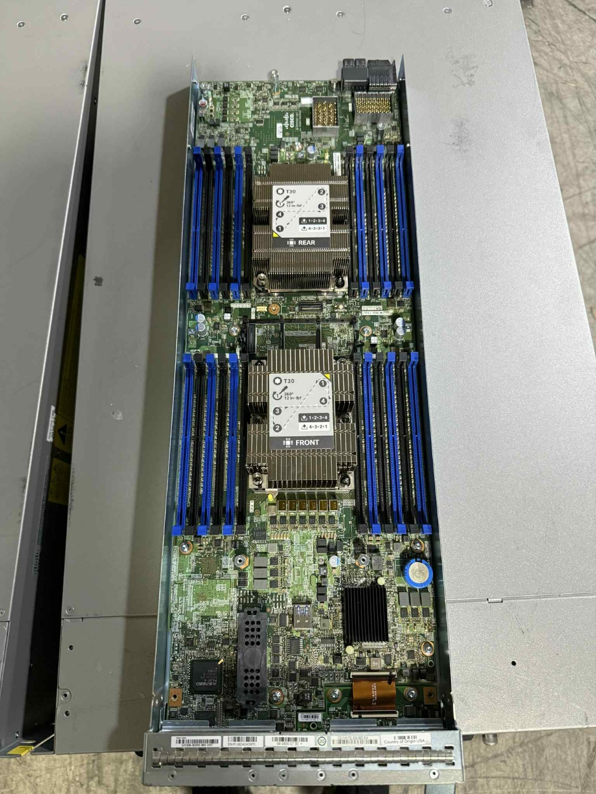 Cisco UCSB-5108-AC2 6RU Blade Server Chassis 4PS 8 FANS 8x UCS B200 B5 Blades