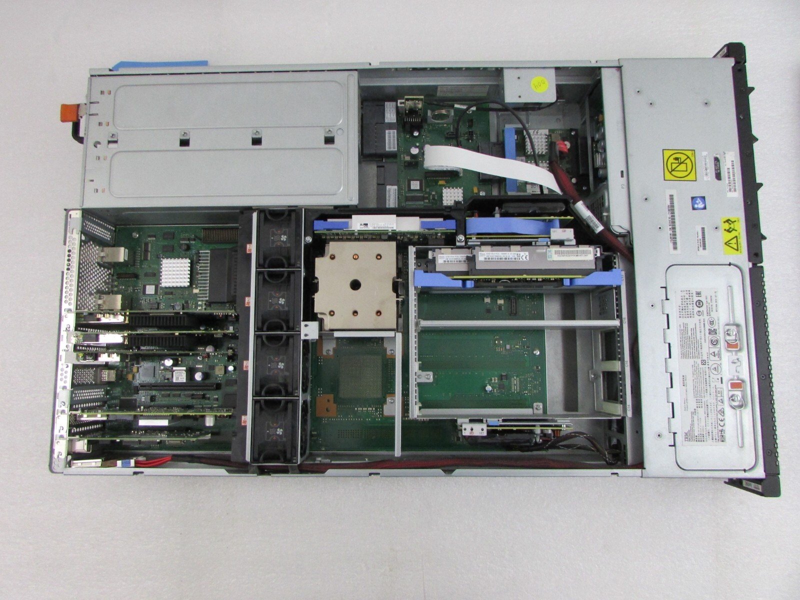 IBM Power 710 8231-E1D 3.0GHz 64GB 6x HHD + 7042-CR4 HMC 1GB 250GB Servers
