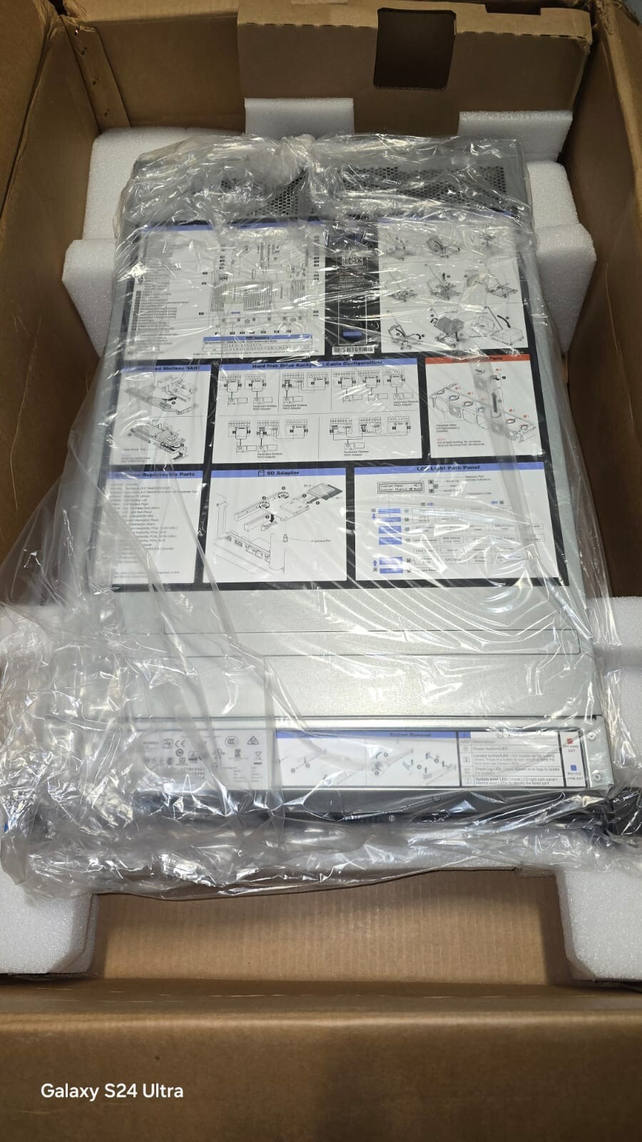 Lenovo System x3650 M5 8 bay SFF 28 Cores 2x E5-2680 v4 2.4GHz 64GB M5210 NO HDD