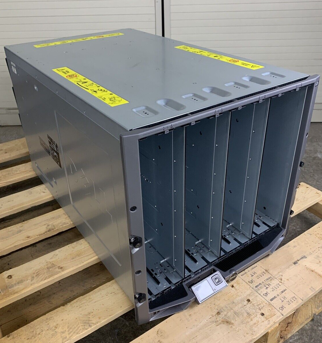 Dell PowerEdge M1000E 16x Slots Blade Server W/ 6x Power Supplies