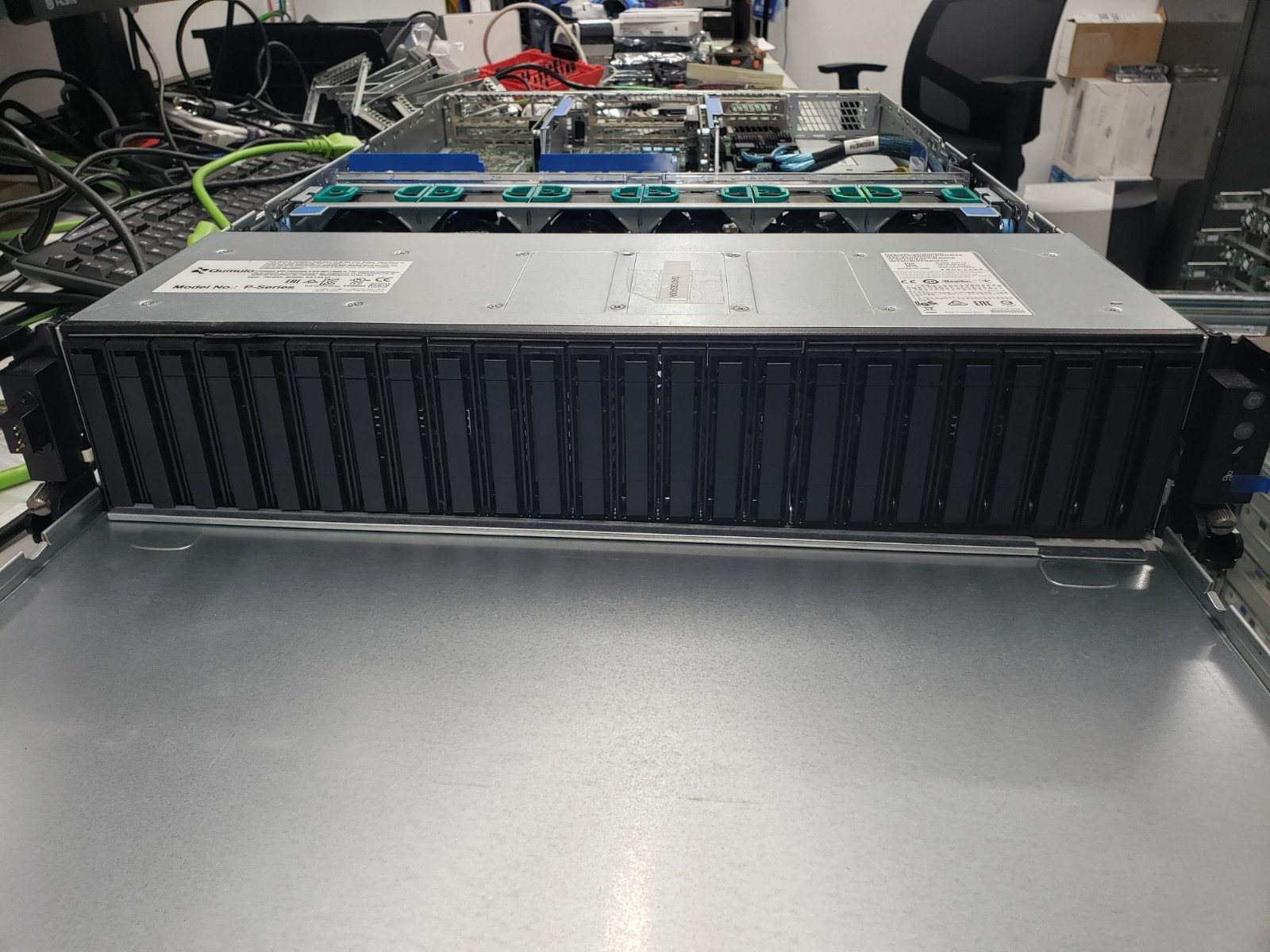 Intel NVMe Server / 24xNVMe Bay / 2x 6126 CPU / No memory / No NIC / Yes rails