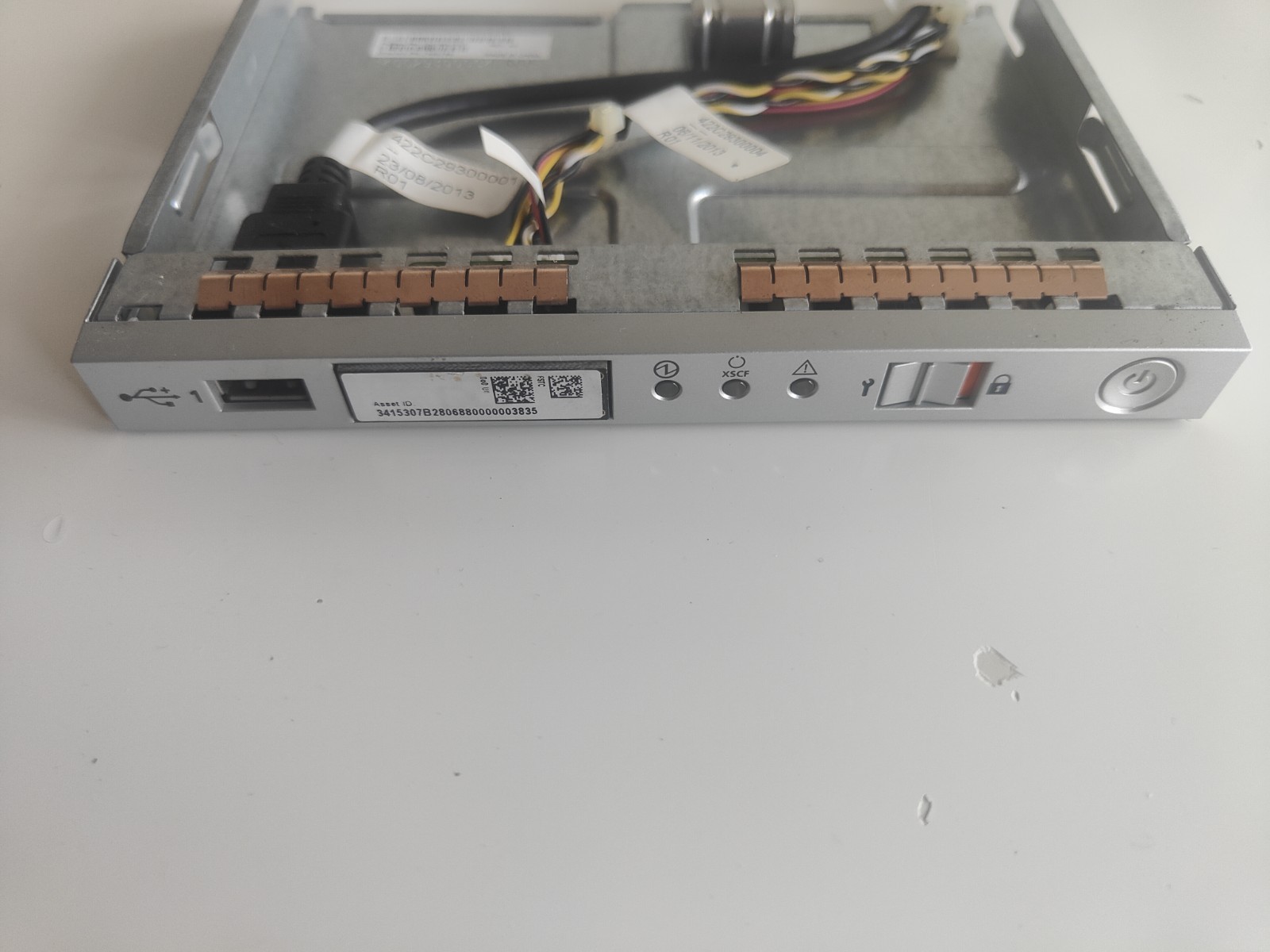 Oracle Fujitsu M10-1 Front Control Panel USB Operator Panel 7060786 CA07363-D101