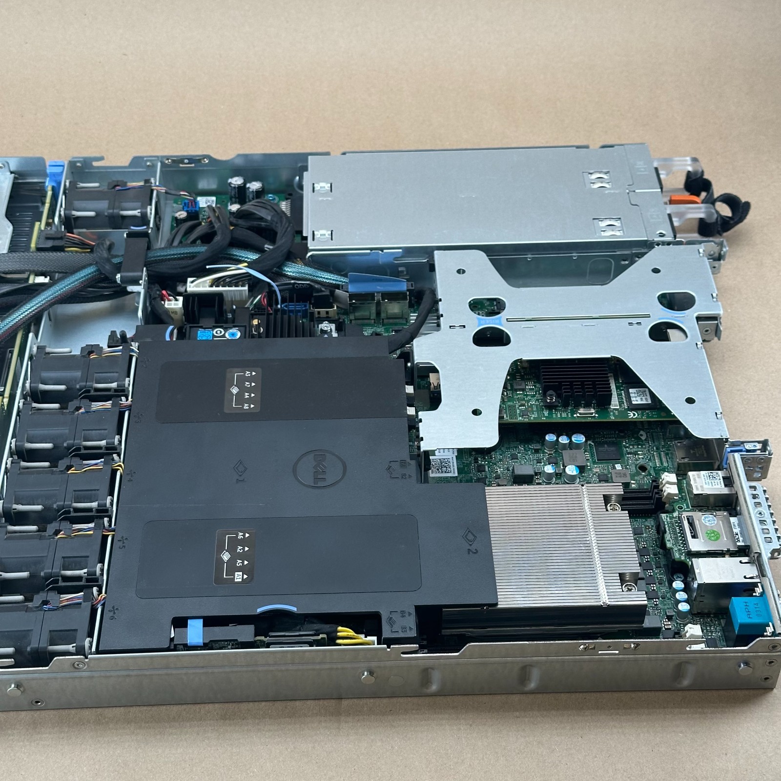 Dell PowerEdge R430 Server 2x Xeon E5-2623 v3 No RAM No HDD Used