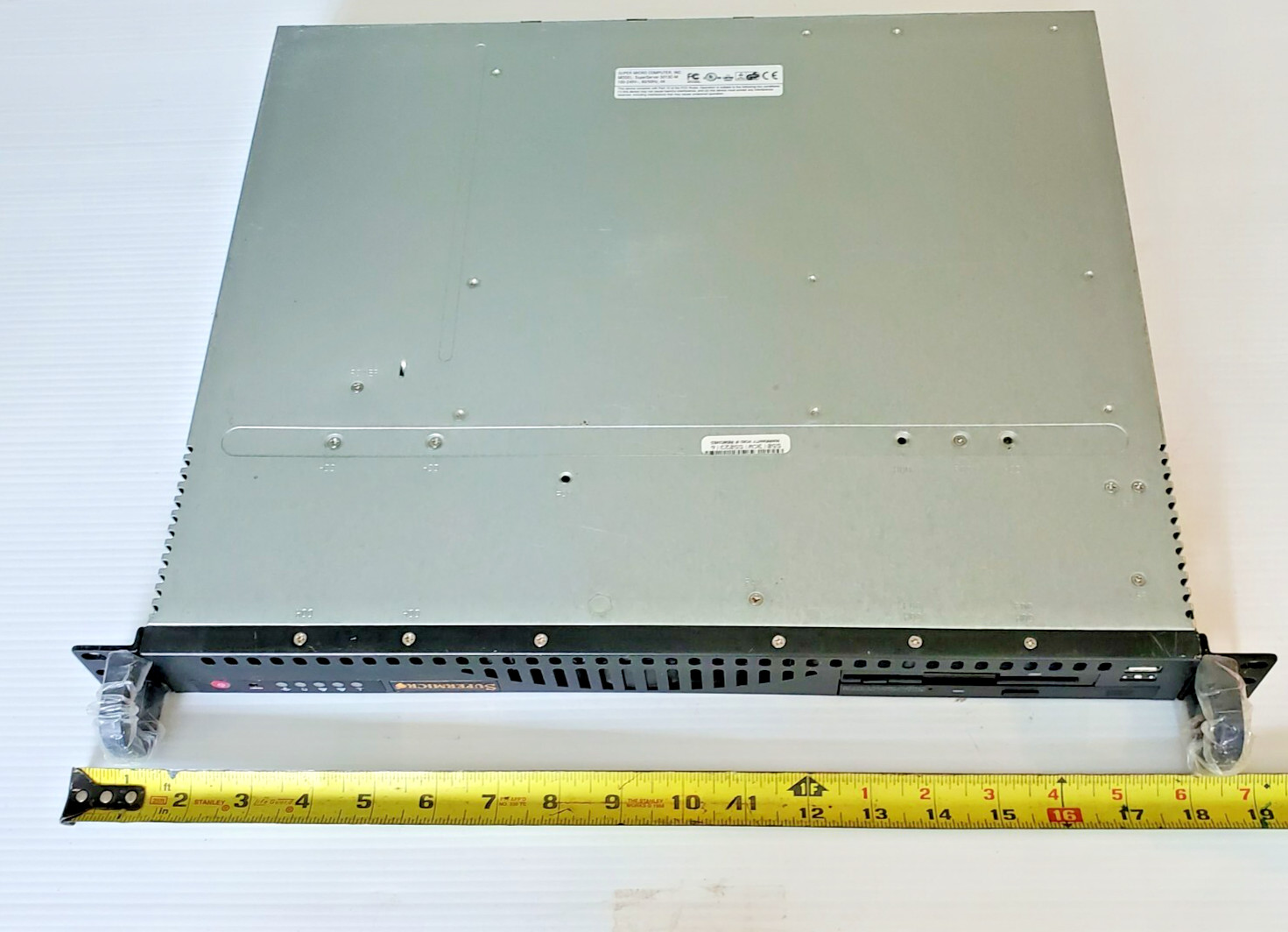SuperMicro Computer, Inc. Model 5013C-M 100-240 V