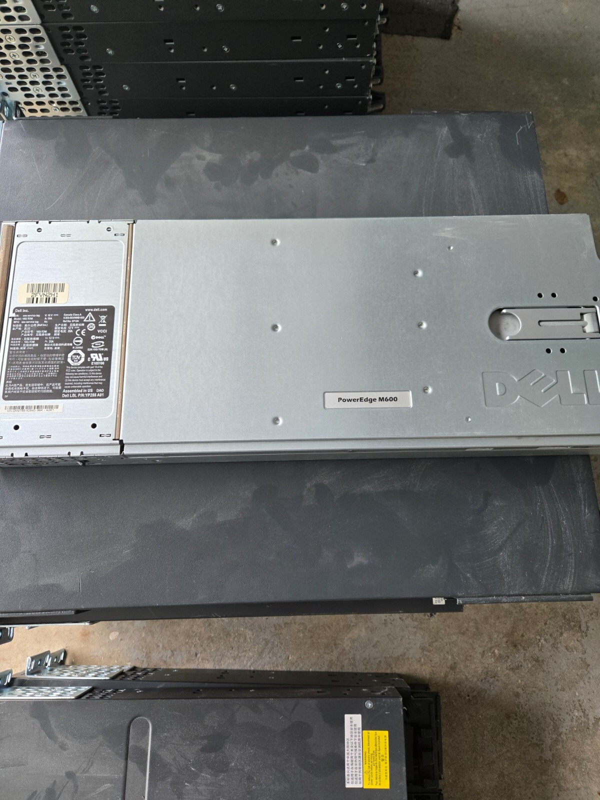 Dell PowerEdge M1000e Enclosure, 12 m600 blade servers with hard drives & RAM
