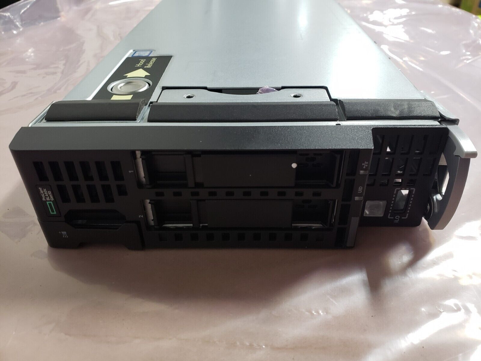 HPE ProLiant BL460c Gen10 Blade Server | Dual Bronze 3204 32GB RAM P204i-b