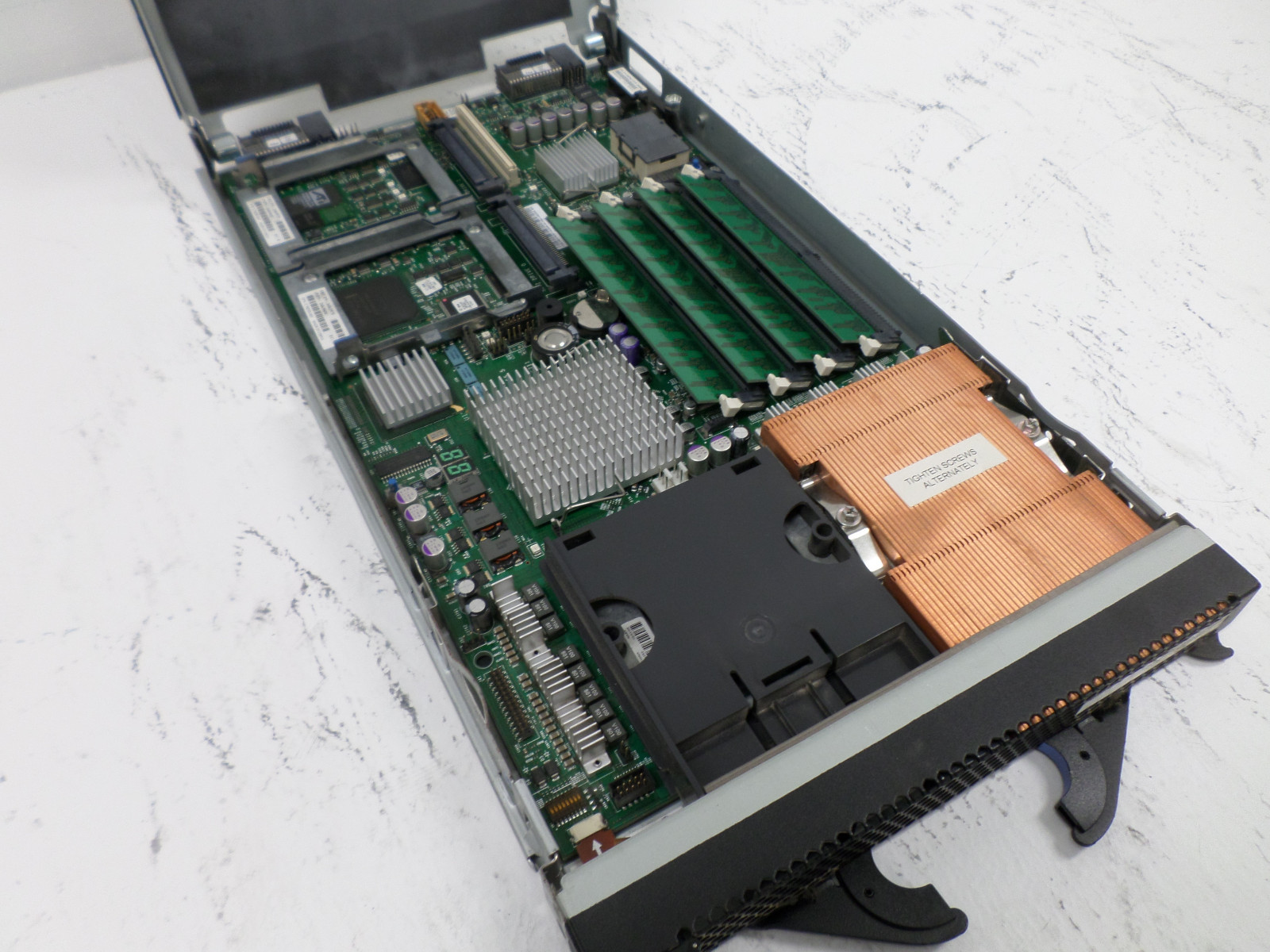 IBM 8843-01U BladeCenter HS20 Xeon 2.8GHz 1GB DDR2 Server 26K5967 25K9469