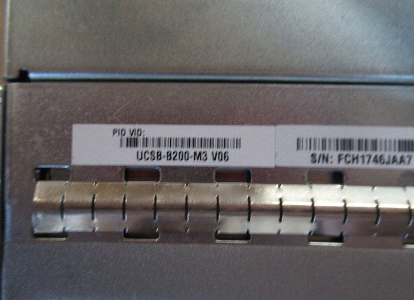 Cisco UCS B200 M3 Blade Server Chassis, Baffle, Console Port Only No Motherboard