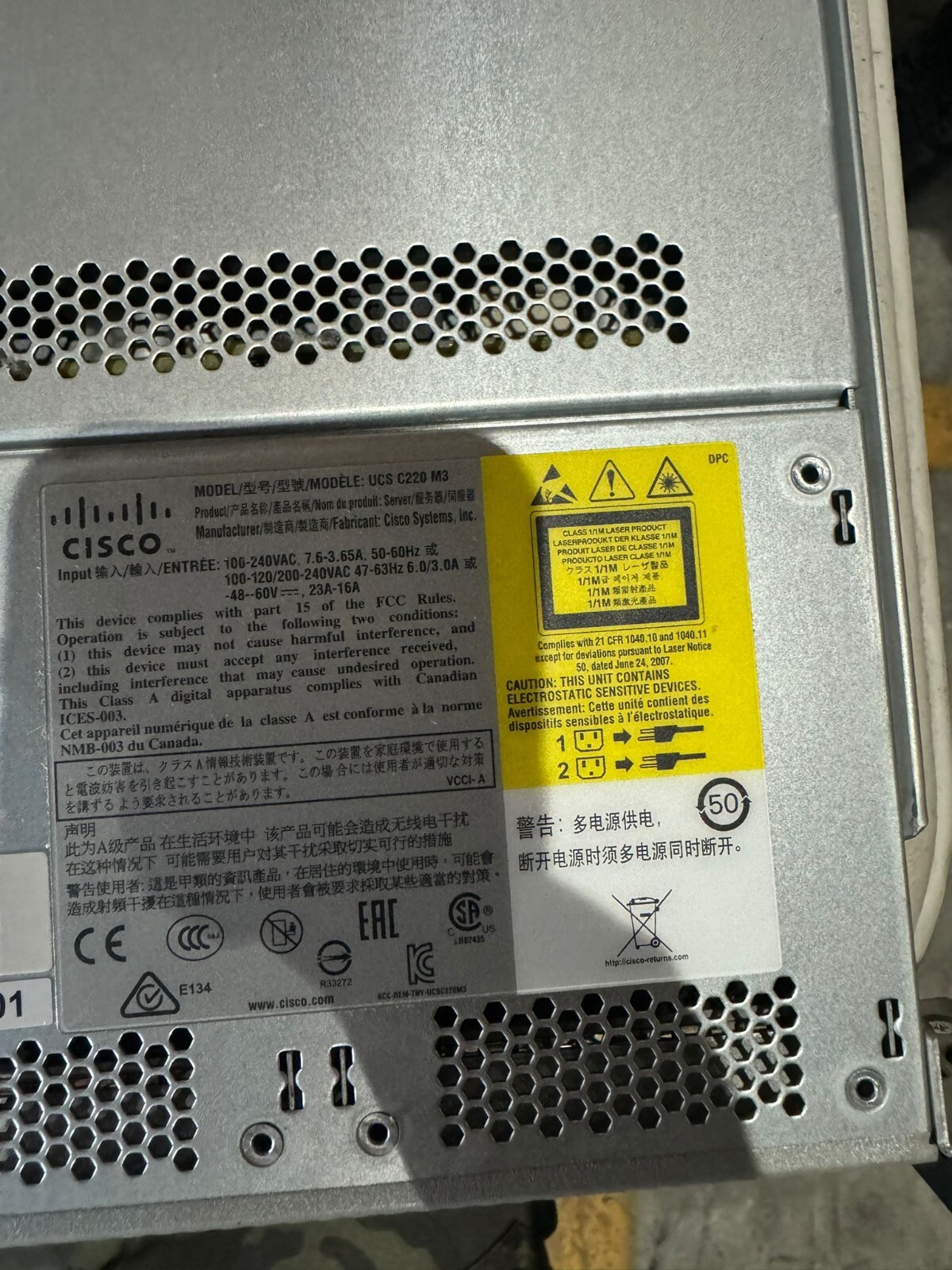 Cisco UCS C220 M3 Server 1x Xeon E5-2640 2.5 GHz 16GB 600G HDD Working