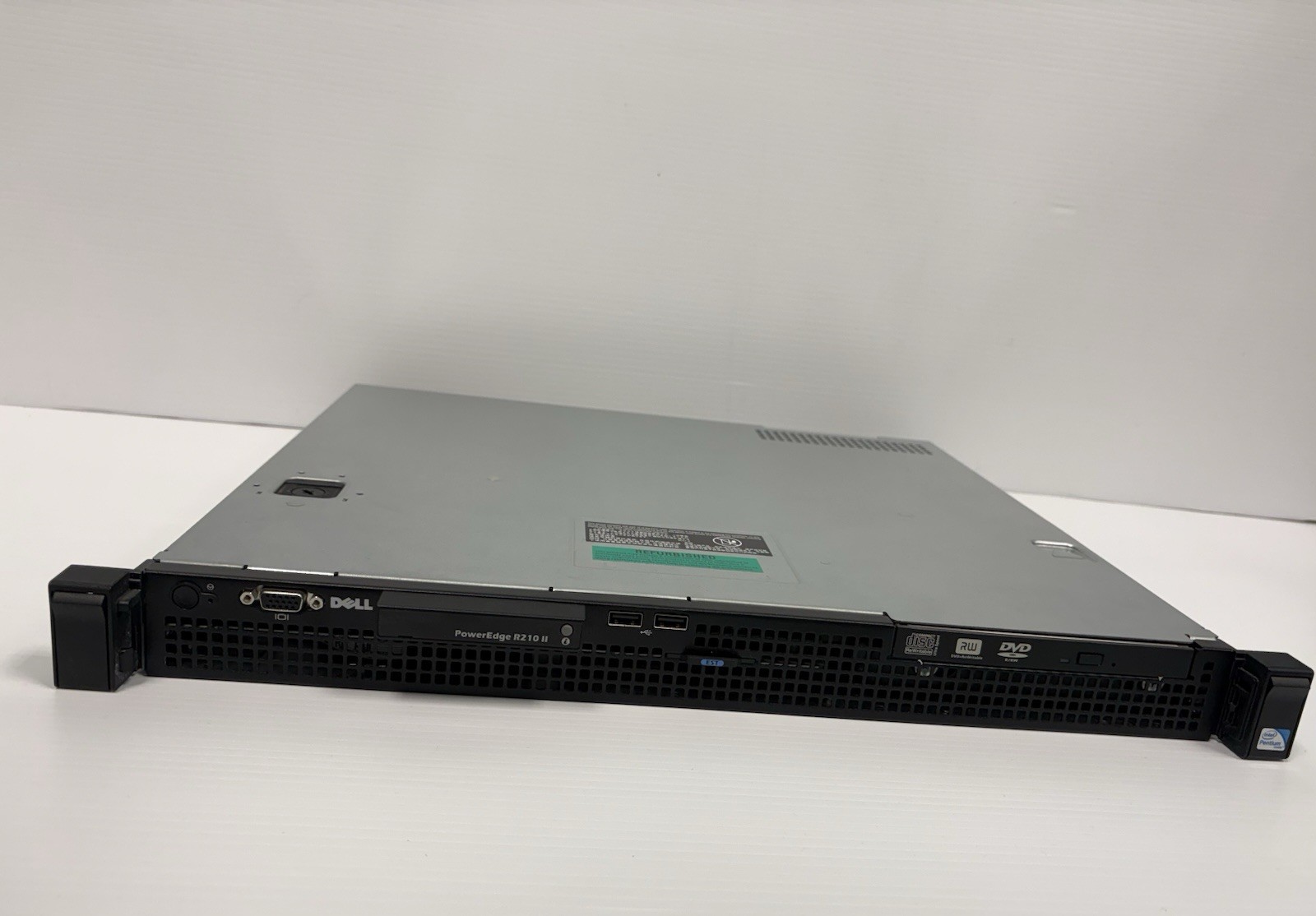Dell PowerEdge R210 II Server Pentium G620 2.60GHz | 8GB RAM 2x 1TB HDD 1U Rack