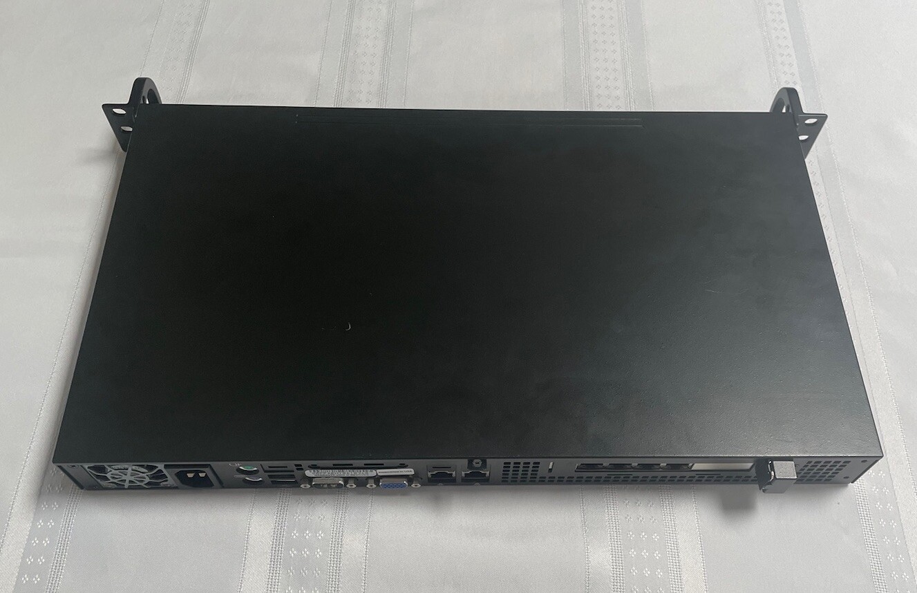 SUPERMICRO RACK SERVER 502-2 5015A-EHF D525 60-50HZ