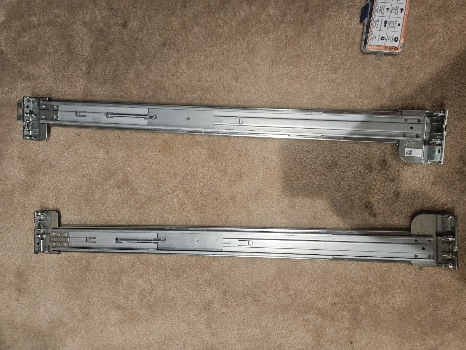 Dell PowerEdge R720 | 2x E5-2670 v2 | 196GB DDR3 ECC | 16x 900GB SAS